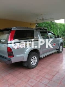 Toyota Hilux 2011 for Sale in Lahore