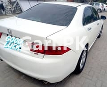 Honda Accord 2006 for Sale in Lahore•