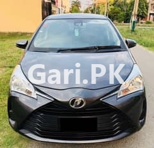 Toyota Vitz 2018 for Sale in Punjab•