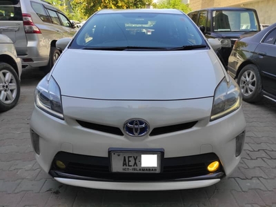 Toyota Prius S 1.5 2013 Model Import 2017 Reg Islamabad . Inside out f