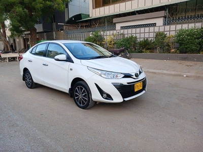 Toyota yaris ATIV X Auto 1.5 2021 Push Start Super White