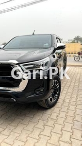 Toyota Hilux Revo V Automatic 2.8 2022 for Sale in Faisalabad