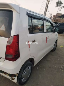 Suzuki Wagon R 2017 for Sale in Dera Ghazi Khan