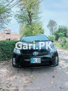 Toyota Prius L 1.8 2015 for Sale in Lahore