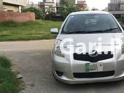 Toyota Vitz 2005 for Sale in Lahore