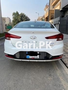 Hyundai Elantra GLS 2022 for Sale in Faisalabad