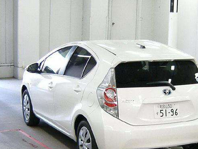 Toyota Aqua - 1.5L (1500 cc) White