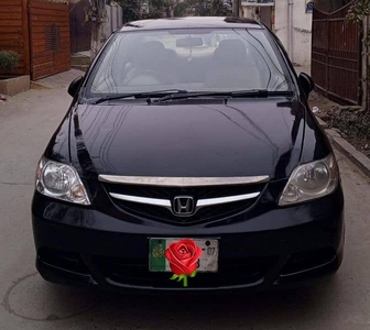 We present a gift for Honda City 2007 model beautiful condition.