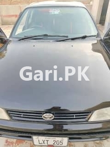 Toyota Corolla XE 2000 for Sale in Multan