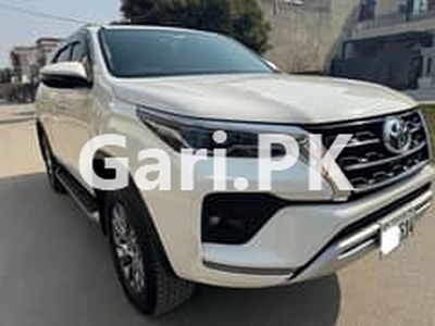 Toyota Fortuner Sigma 2021 for Sale in Lahore