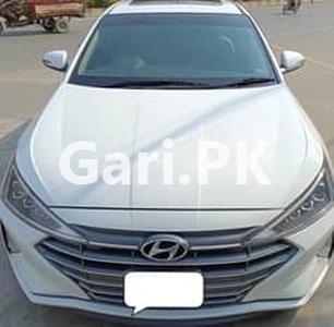 Hyundai Elantra 2022 for Sale in Faisalabad
