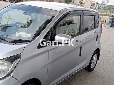 Mitsubishi Ek Wagon G Safety Plus Edition 2015 for Sale in Karachi