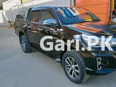 Toyota Hilux 2011 for Sale in Karachi•