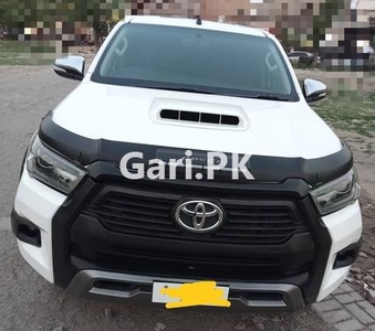 Toyota Hilux 2018 for Sale in Faisalabad