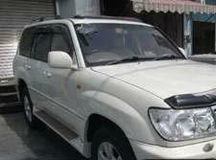 Toyota Land Cruiser - 4.2L (4200 cc) White