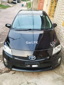 Toyota Prius 2011 for Sale in Muzaffarabad