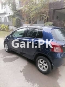 Toyota Vitz 2005 for Sale in Lahore