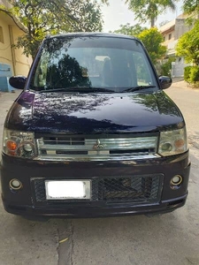 Mitsubishi Toppo model 2013 reg 2015 Islamabad number