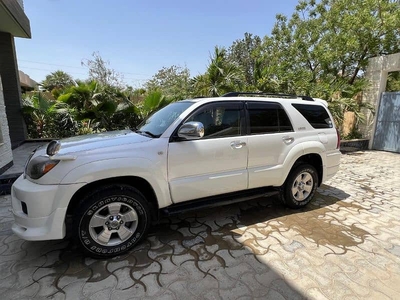 TOYOTA SURF 4x4 2.7Ltr Limited Edition