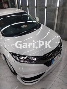 Honda Vezel Hybrid X 2016 for Sale in Islamabad