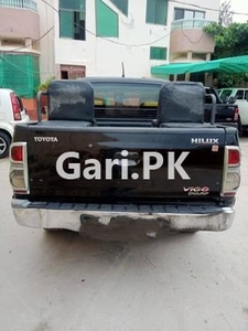 Toyota Hilux Vigo Champ G 2014 for Sale in Karachi