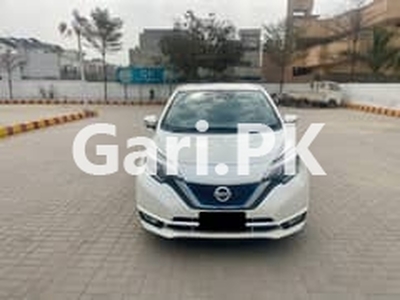 Nissan Note 2018 for Sale in Sadiqabad