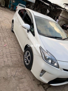 Toyota Prius 2014 for Sale in Peshawar