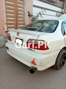 Honda Civic VTi 1.6 2000 for Sale in Karachi