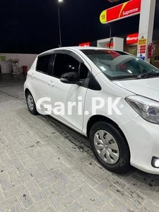 Toyota Vitz F 1.0 2012 for Sale in Islamabad