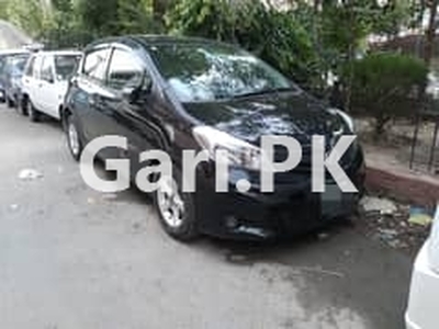 Toyota Vitz 2011 for Sale in Lahore