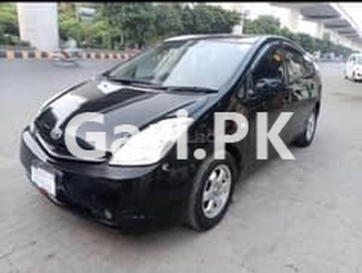 Toyota Prius 2008 for Sale in Lahore