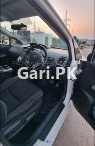 Toyota Prius Alpha 2015 for Sale in Faisalabad