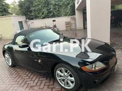BMW Z4 2004 for Sale in Faisalabad