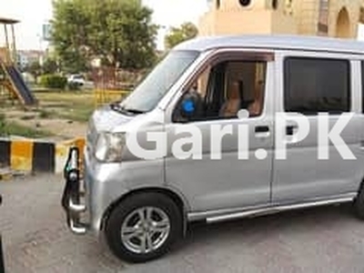 Daihatsu Hijet 2018 for Sale in Khayaban-e-Quaid