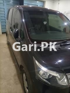 Daihatsu Move 2013 for Sale in State Life Housing Society