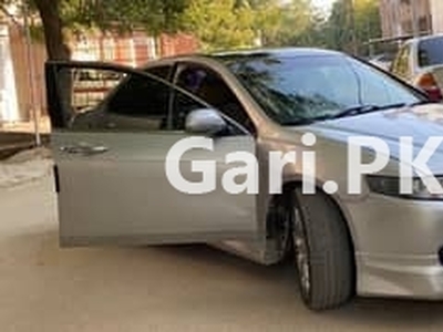 Honda Accord 2004 for Sale in North Nazimabad