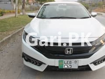 Honda Civic VTi Oriel Prosmatec 2017 for Sale in Very good looking neat and clean body genuine colo