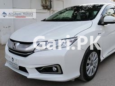 Honda Grace Hybrid DX 2015 for Sale in Karachi