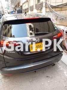 Honda Vezel Hybrid X 2013 for Sale in Karachi