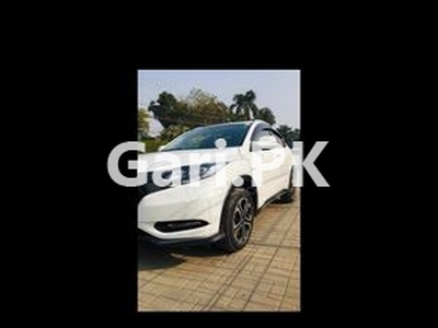 Honda Vezel Hybrid X L Package 2017 for Sale in Faisalabad