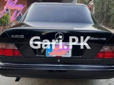 Mercedes Benz 200 D 1991 for Sale in Islamabad