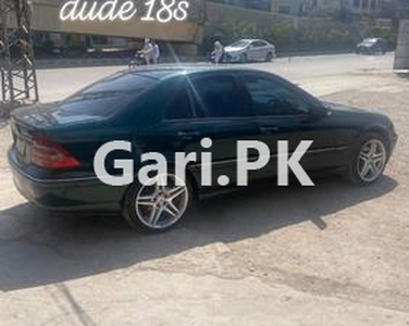 Mercedes Benz C Class C200 CDI 2003 for Sale in Charsadda