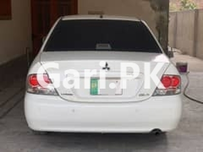 Mitsubishi Lancer 2005 for Sale in engine suspension everything is ok
