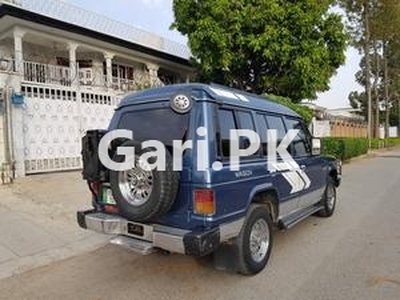 Mitsubishi Pajero Exceed 2.5D 1989 for Sale in Islamabad