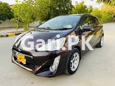 Toyota Aqua 2014 for Sale in Shahra-e-Qaideen