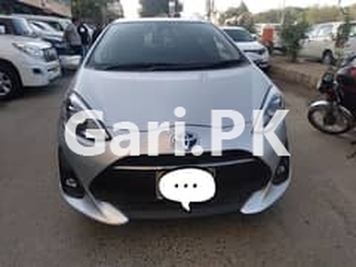 Toyota Aqua 2019 for Sale in SMCHS - Sindhi Muslim Society