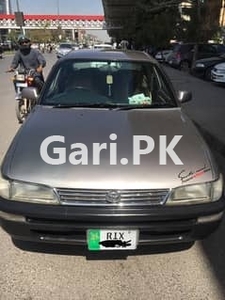 Toyota Corolla 2.0 D 1999 for Sale in Club Road