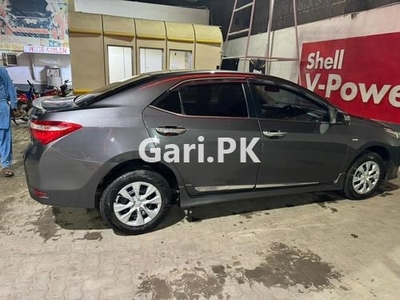 Toyota Corolla GLi 1.3 VVTi 2016 for Sale in Sheikhupura