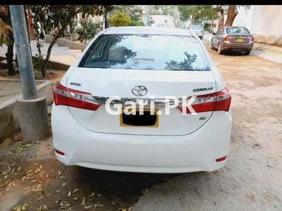 Toyota Corolla GLi Automatic 1.3 VVTi 2015 for Sale in Karachi