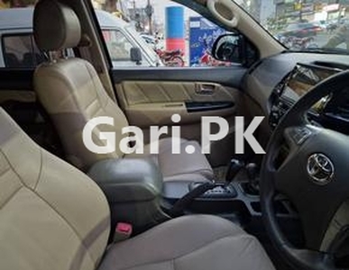 Toyota Fortuner 2.7 G 2013 for Sale in Lahore